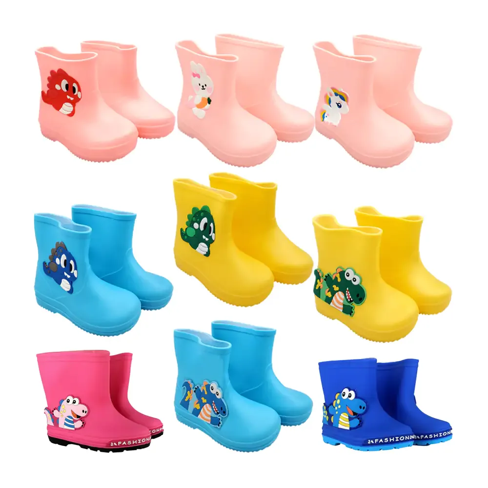 Par de botas infantiles impermeables con diseño de animalito kawaii, variedad de colores y modelos