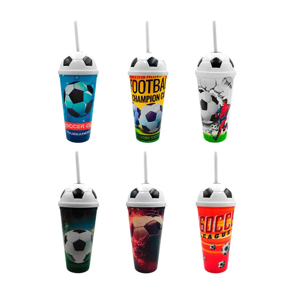Vaso de plástico, capacidad de 600ml y temática de fútbol, variedad de diseños